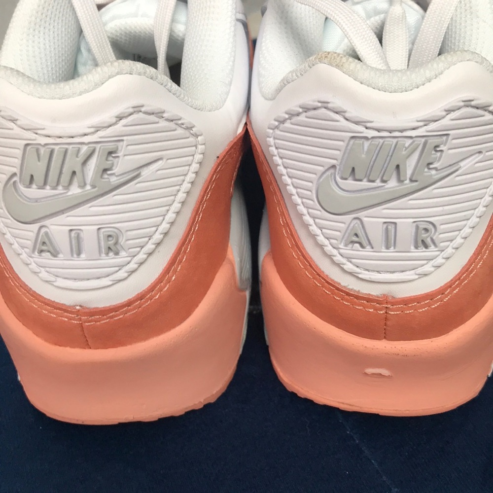 Girls Nike sneakers - Picture 6 of 10